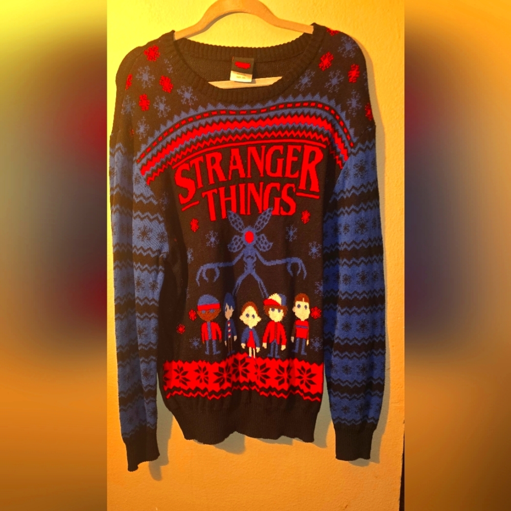 STRANGER THINGS NETFLIX Sweater! Size 2XL